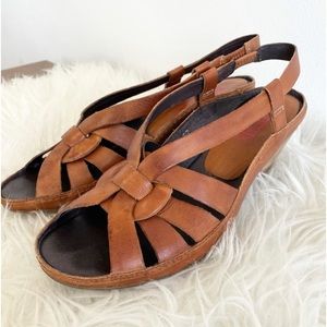 Pikolinos open to sling back leather sandal Brandy strappy cognac